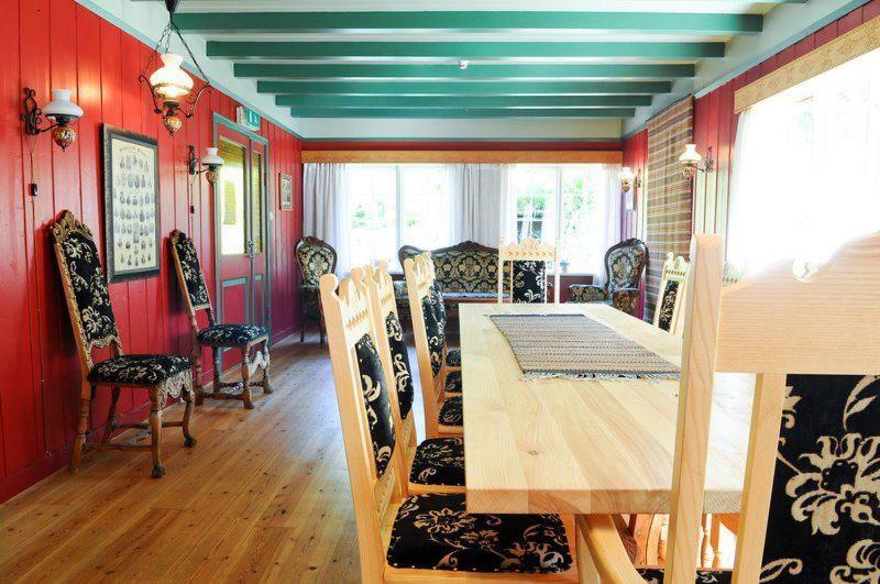 ユースホステル Ullensvang Gjesteheim