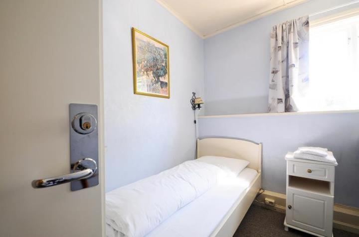 ユースホステル Ullensvang Gjesteheim