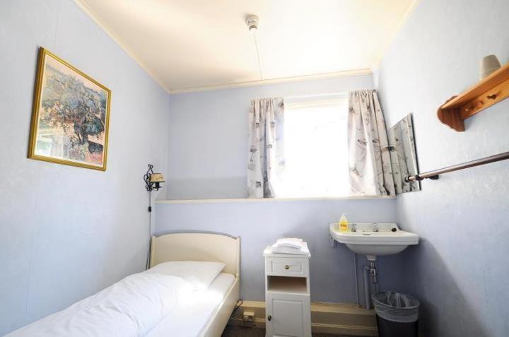 ユースホステル Ullensvang Gjesteheim