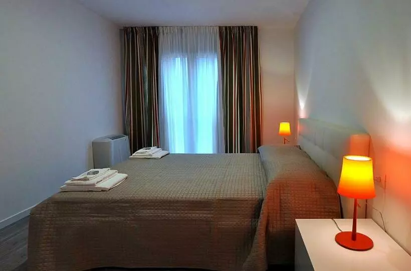 Bb Hotels Aparthotel Arcimboldi