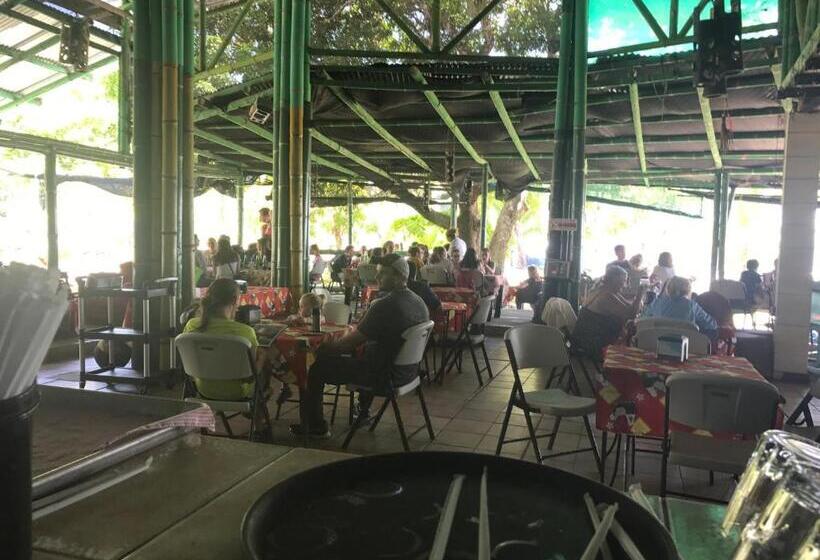 בית מלון כפרי Cabinas Cafe Del Mar