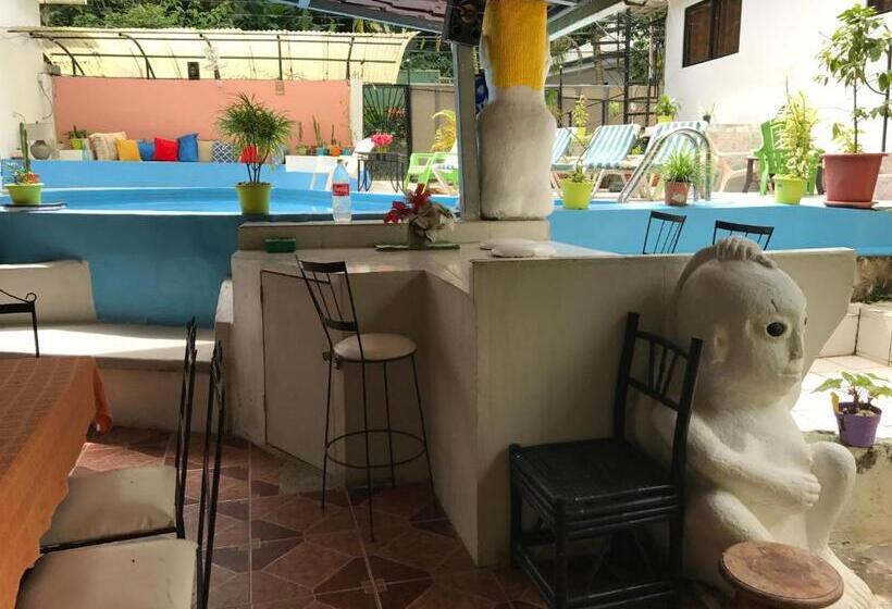 בית מלון כפרי Cabinas Cafe Del Mar