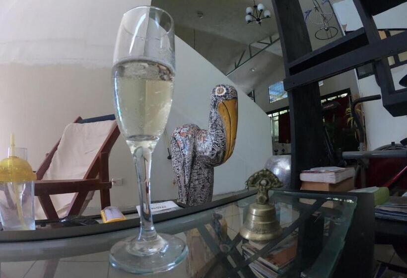 בית מלון כפרי Cabinas Cafe Del Mar