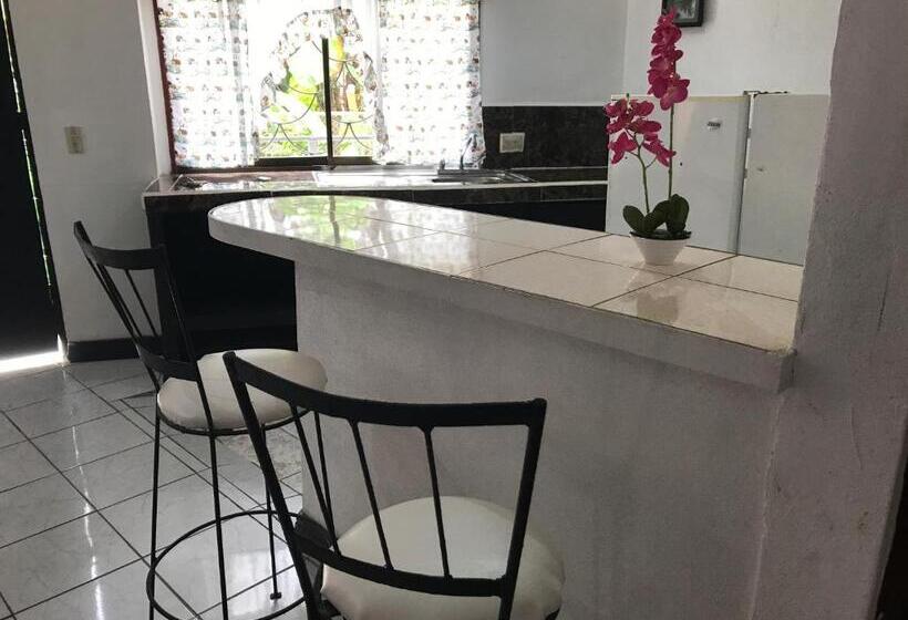 בית מלון כפרי Cabinas Cafe Del Mar