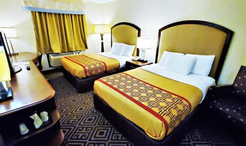 מוטל Travel Inn And Suites Sikeston Miner I 55 Exit 67