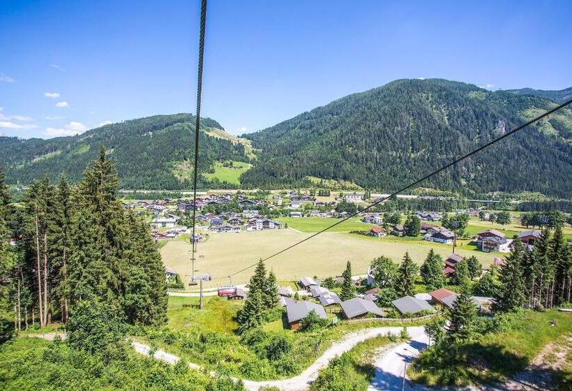 بنسيون Alpenzeit