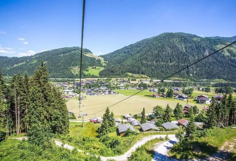 ペンション Alpenzeit