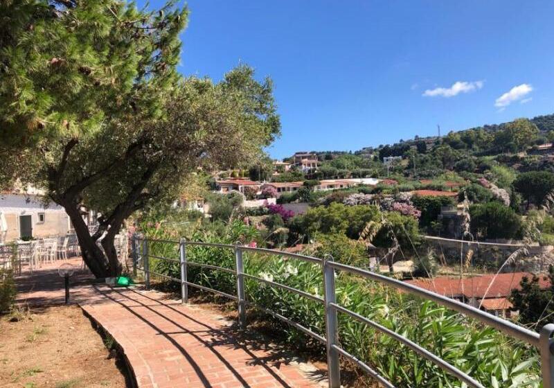 בית מלון כפרי Marina Del Capo