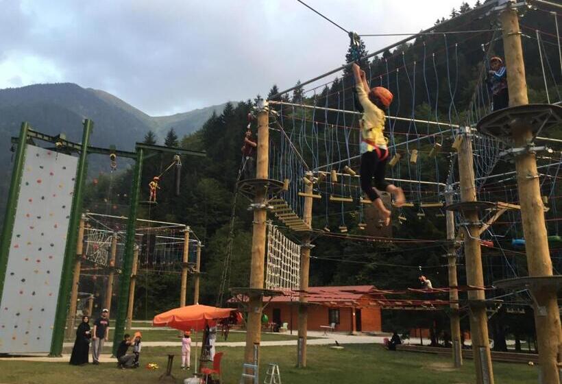 استراحتگاه Inanlar Garden Hotel & Bungalow