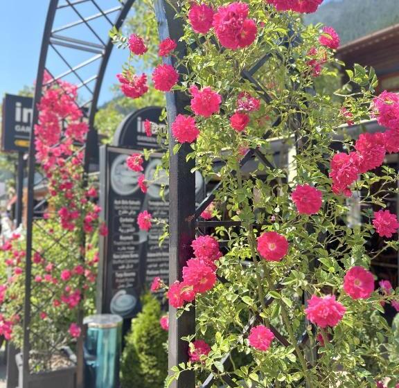 استراحتگاه Inanlar Garden Hotel & Bungalow