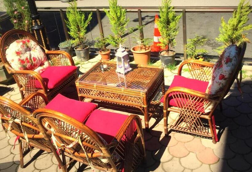 استراحتگاه Inanlar Garden Hotel & Bungalow