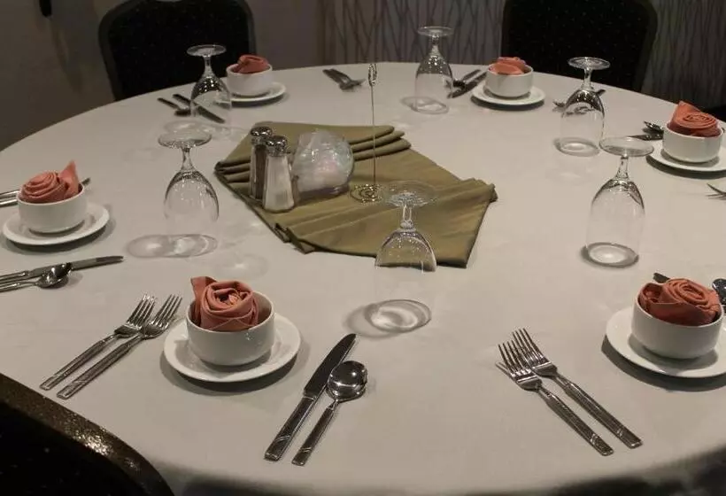 Holiday Inn Hotel & Suites   Mount Pleasant, An Ihg