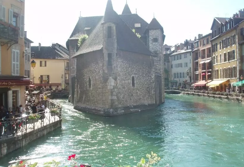 호텔 Best Western Kobalt Annecy Nord   Epagny