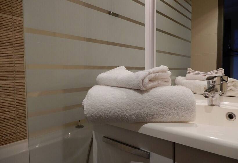 هتل Best Western Kobalt Annecy Nord   Epagny