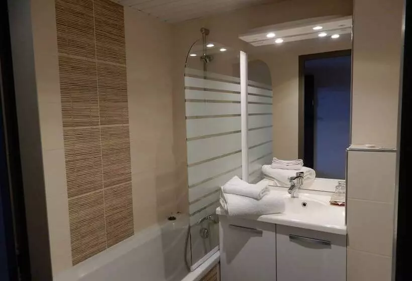 호텔 Best Western Kobalt Annecy Nord   Epagny