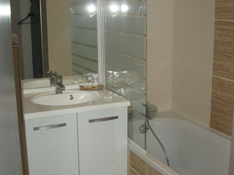 هتل Best Western Kobalt Annecy Nord   Epagny