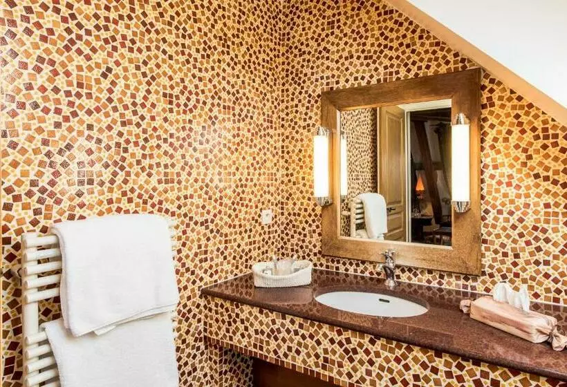 Отель Château De La Tour Du Puits