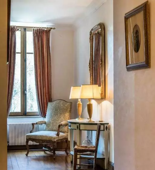 Отель Château De La Tour Du Puits