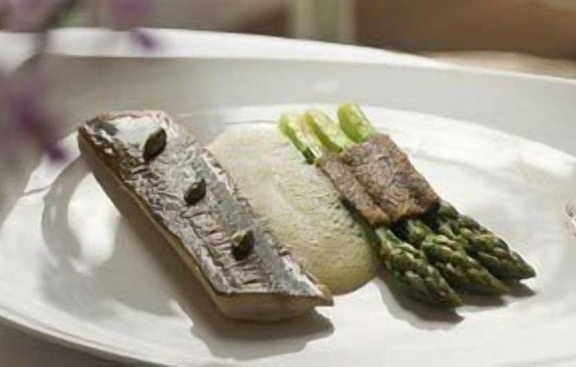 فندق Château De La Tour Du Puits