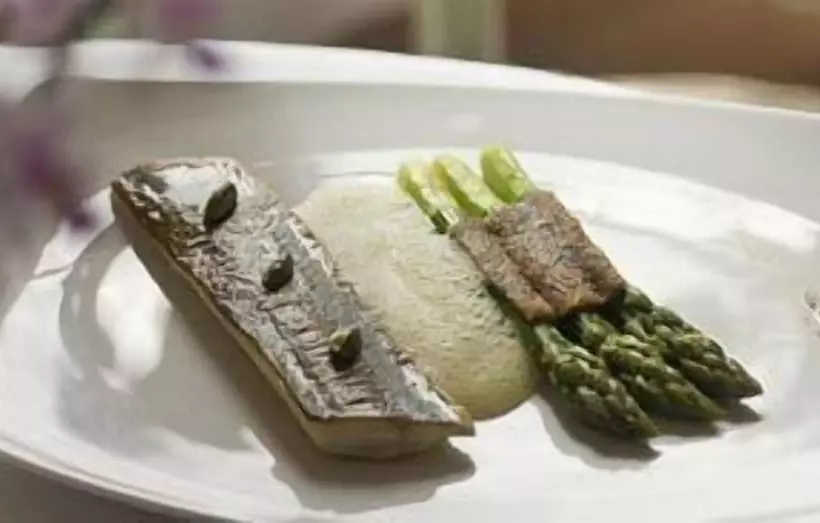 Отель Château De La Tour Du Puits