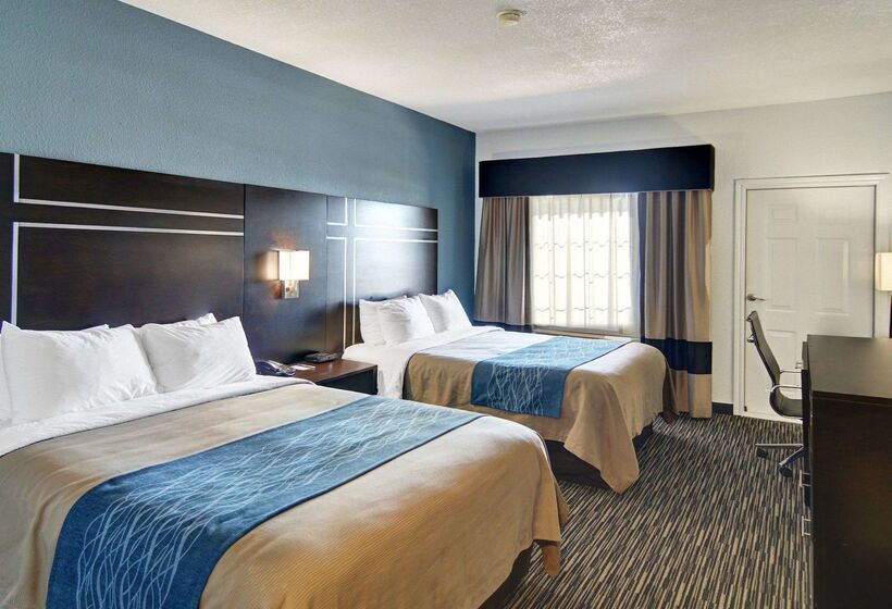 هتل Spark By Hilton Galveston