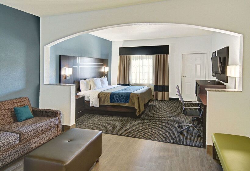 هتل Spark By Hilton Galveston