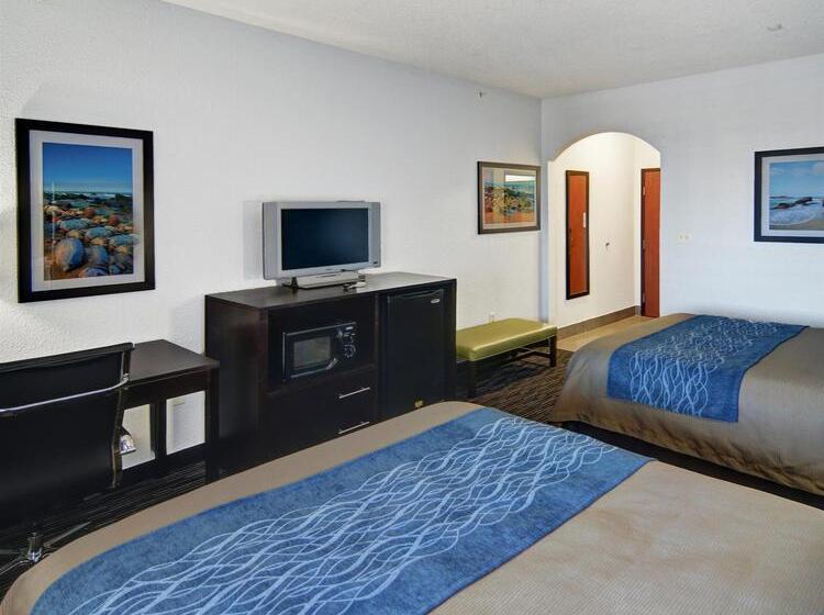 هتل Spark By Hilton Galveston