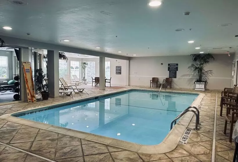 ホテル Comfort Inn & Suites East Greenbush Albany