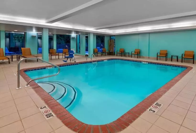 ホテル Courtyard Asheville