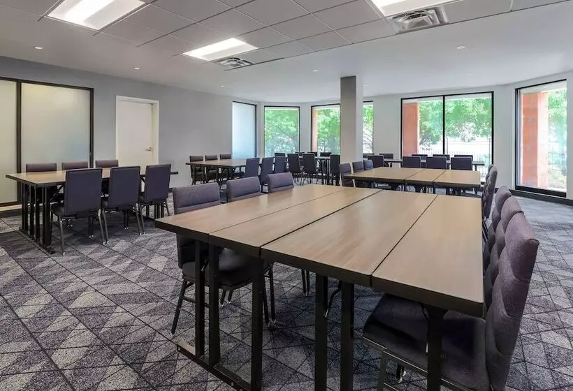 Отель Courtyard By Marriott Denver Golden/red Rocks