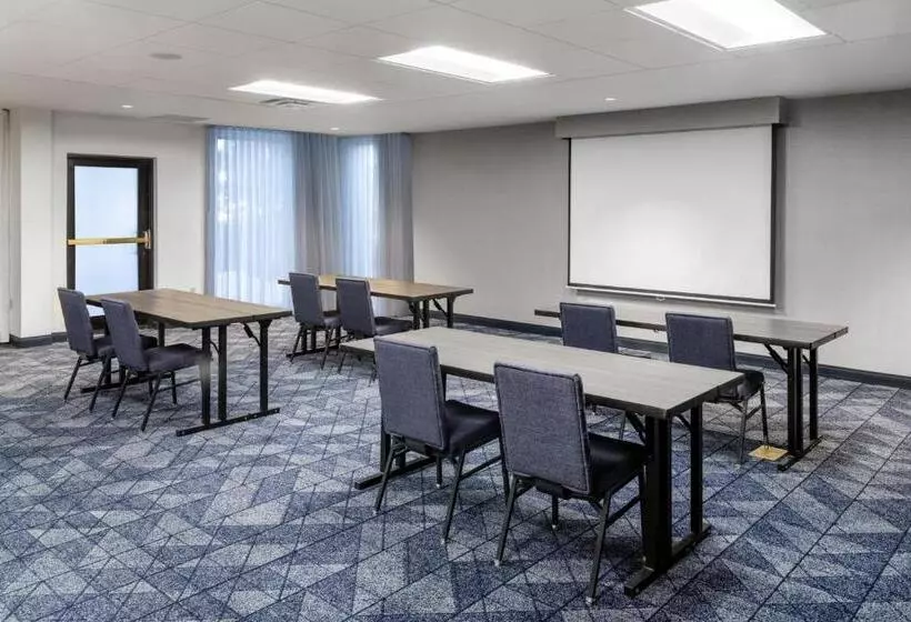 Отель Courtyard By Marriott Denver Golden/red Rocks