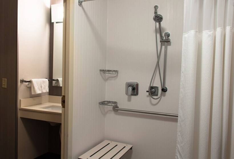 هتل Courtyard By Marriott Colorado Springs South