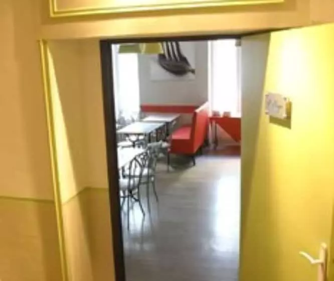 בית מלון כפרי De Berne