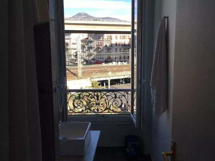 בית מלון כפרי De Berne