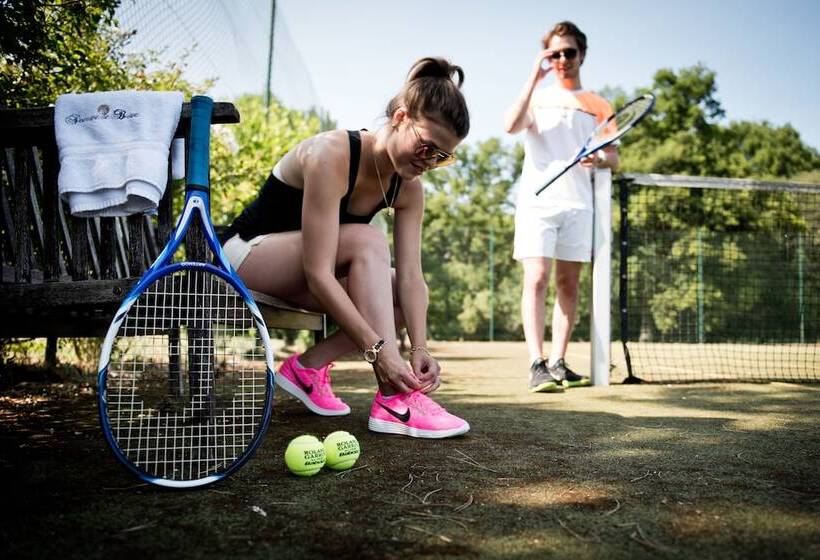 Отель Domaine De Barive