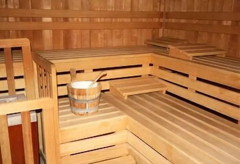 Отель Domaine De Barive