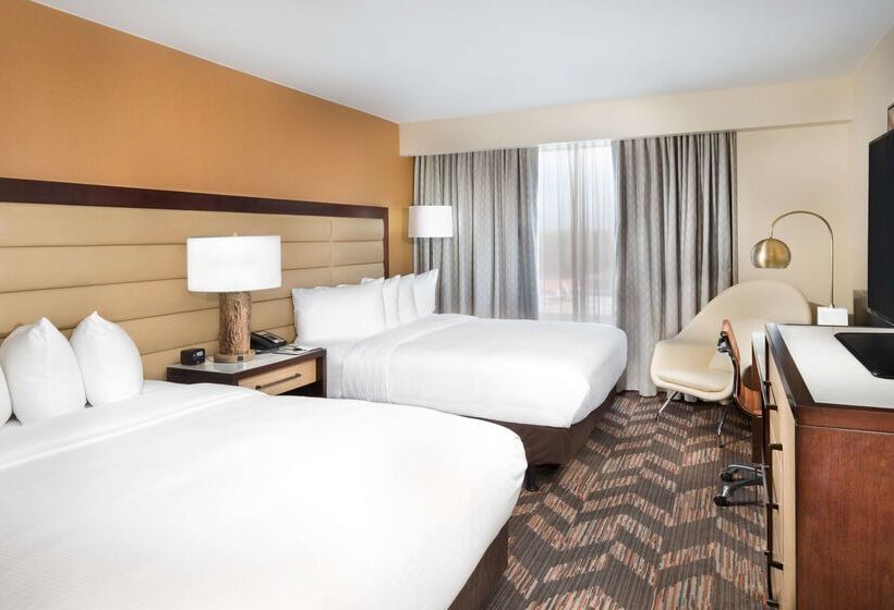 Doubletree By Hilton Hotel Lawrence