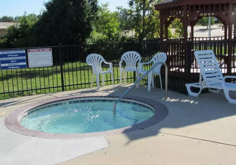 هتل Express Inn Eureka Springs