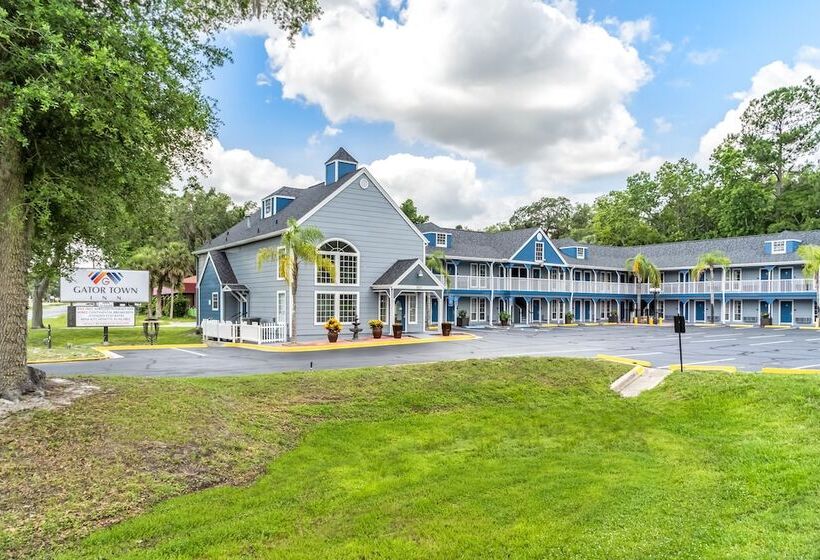 هتل Gatortown Inn