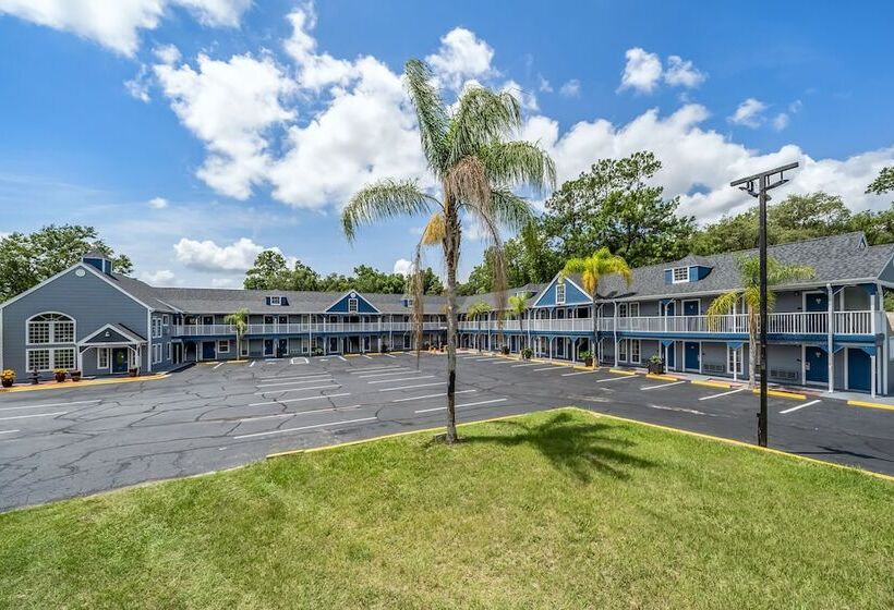 هتل Gatortown Inn