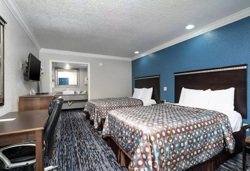 בית מלון כפרי Gatortown Inn