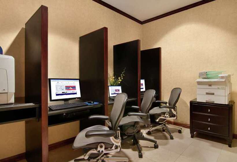 فندق Hilton Nashville Downtown