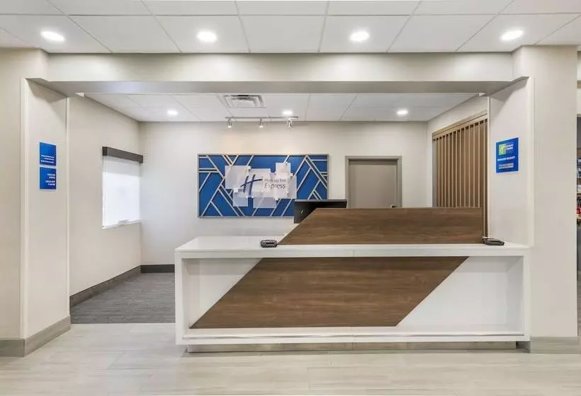 هتل Holiday Inn Express Greencastle, An Ihg