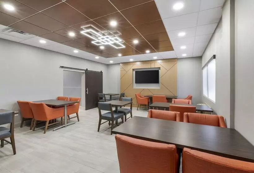 هتل Holiday Inn Express Greencastle, An Ihg