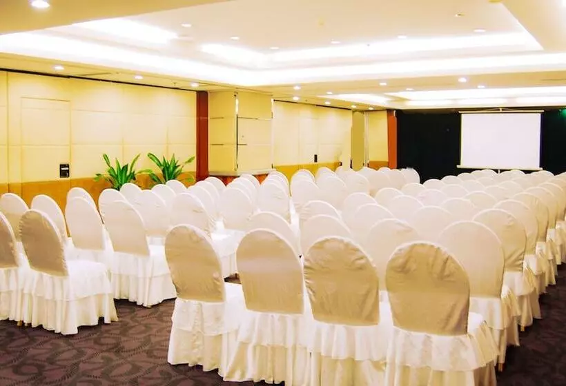 فندق Holiday Inn Hohhot By Ihg