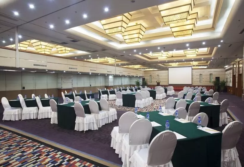 فندق Holiday Inn Hohhot By Ihg