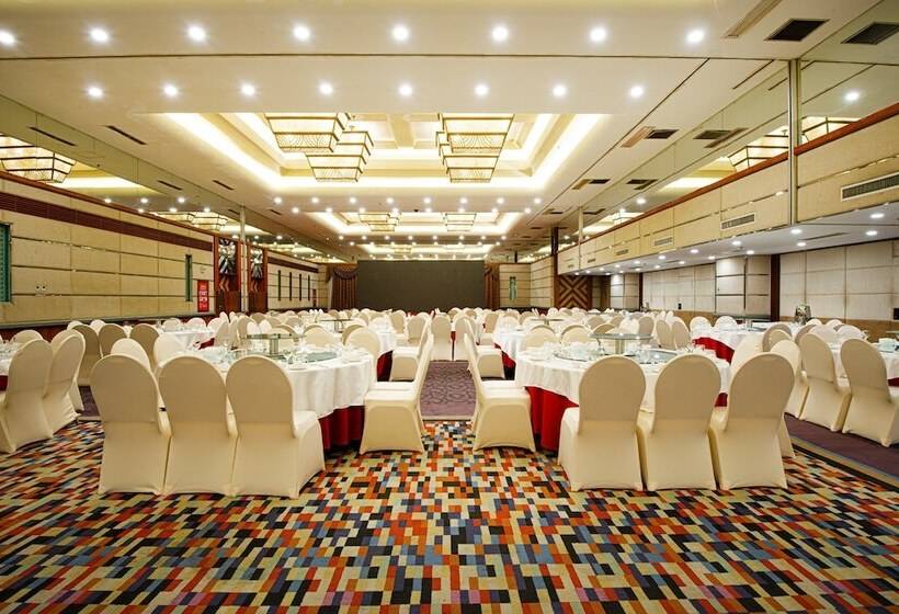 בית מלון כפרי Holiday Inn Hohhot By Ihg