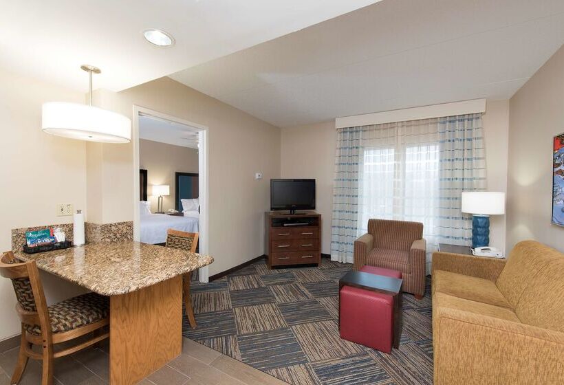هتل Homewood Suites By Hilton Columbus/airport