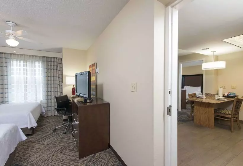 Hotel Homewood Suites By Hilton Columbus/airport