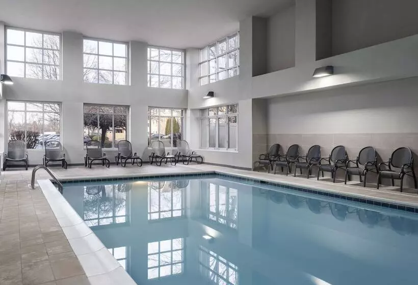 Hotel Homewood Suites By Hilton Columbus/airport